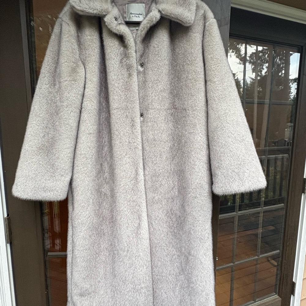 Abercrombie & Fitch Cream Teddy Jacket